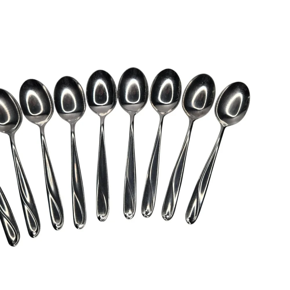 Reed & Barton EDGARTOWN Stainless Steel Flatware 9 Tablespoons / Place Spoons